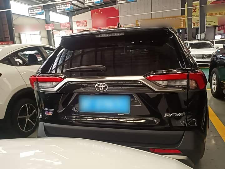 Toyota RAV4, 2025 — фото 6 из 9
