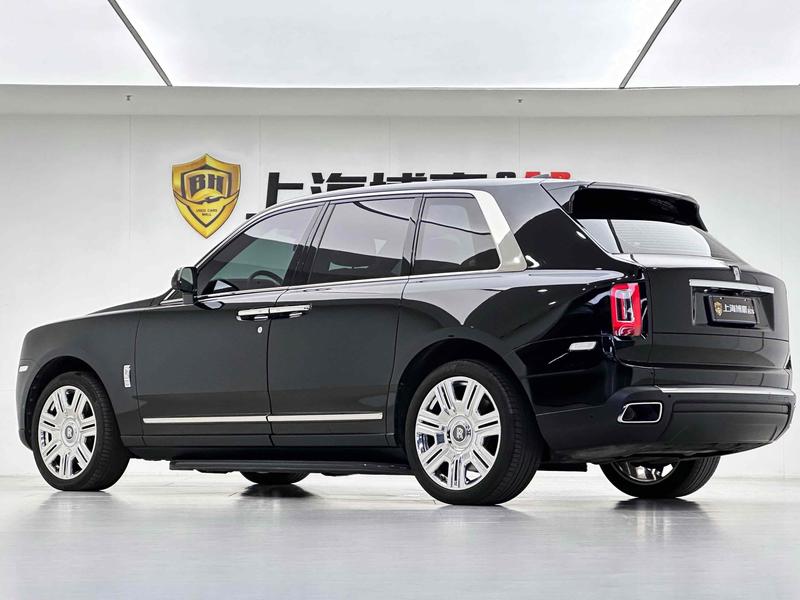 Rolls-Royce Cullinan, 2023 — фото 2 из 9