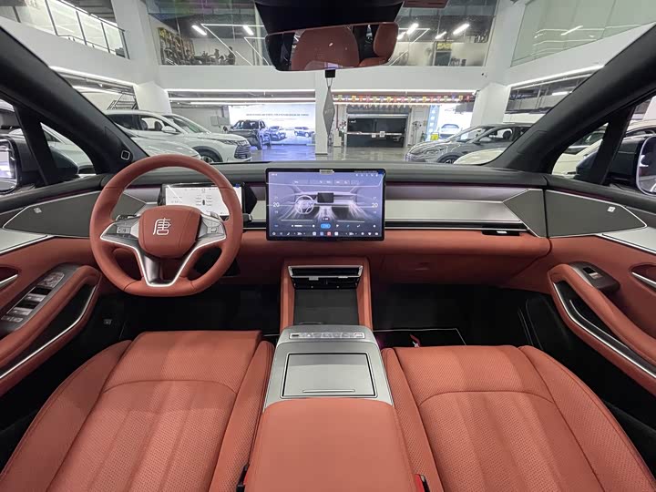 BYD Tang L, 2025 — фото 7 из 9