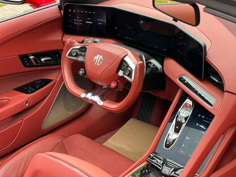 MG Motor Cyberster, 2023 — фото 7 из 9