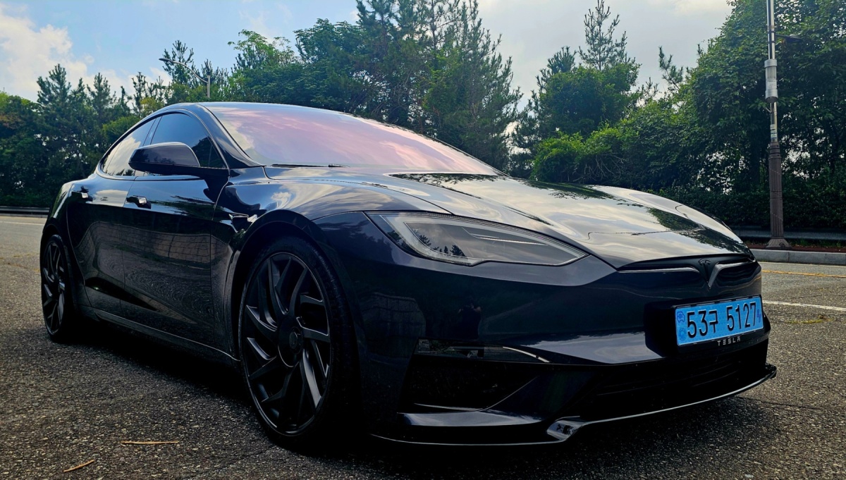 Tesla Model S, 2025 — фото 12 из 12