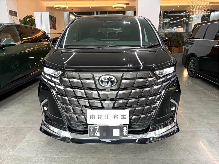 Toyota Alphard, 2026 — купить в Саранске под ключ