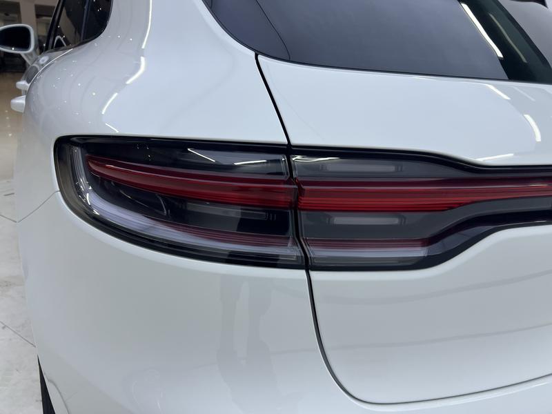 Porsche Macan, 2023 — фото 8 из 12