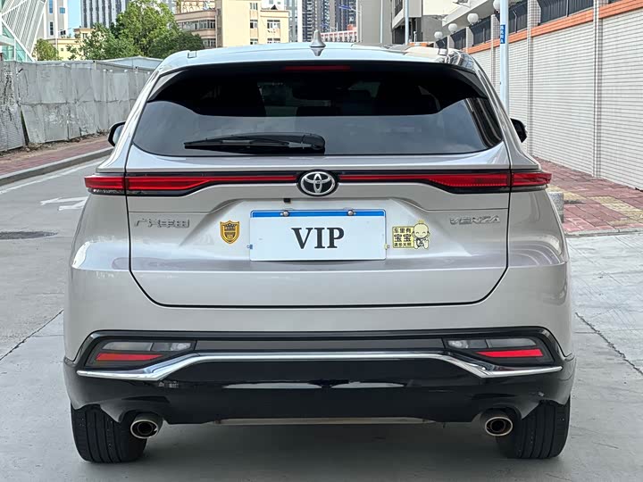 Toyota Venza, 2024 — фото 8 из 9