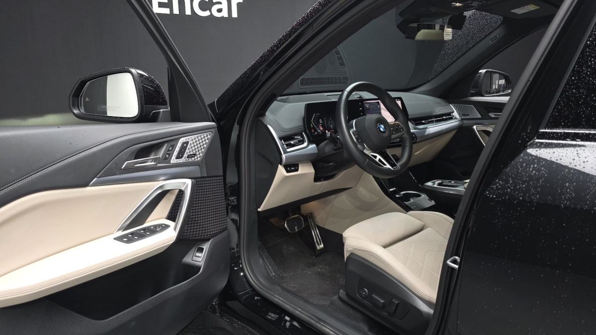 BMW X1, 2025 — фото 10 из 12