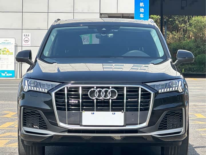 Audi Q7, 2023 — фото 2 из 9