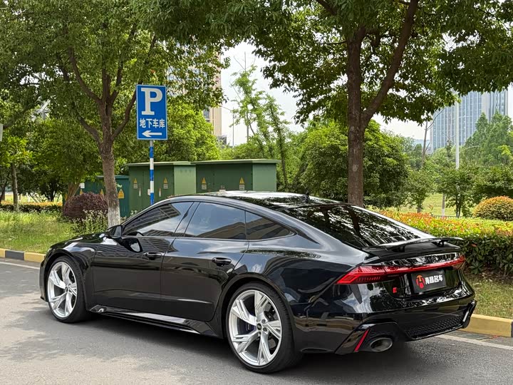 Audi RS 7, 2023 — фото 4 из 9