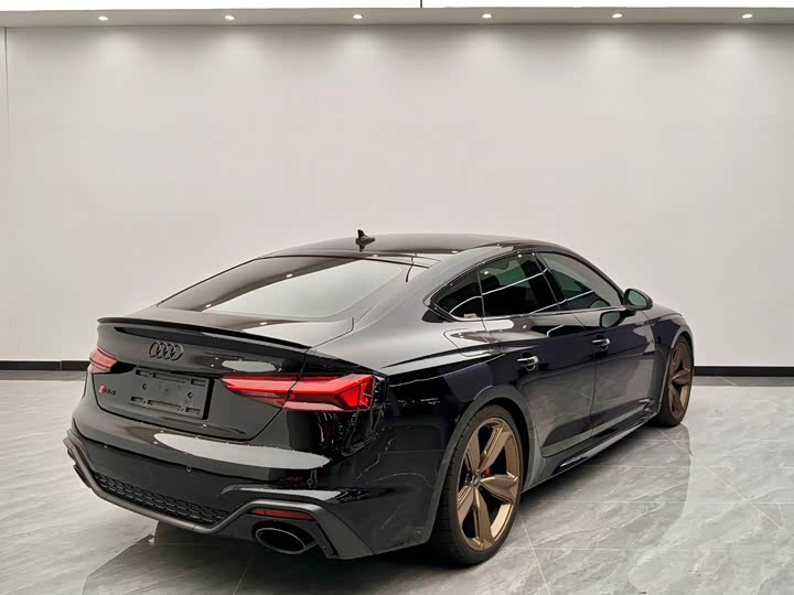 Audi RS 5, 2023 — фото 6 из 9
