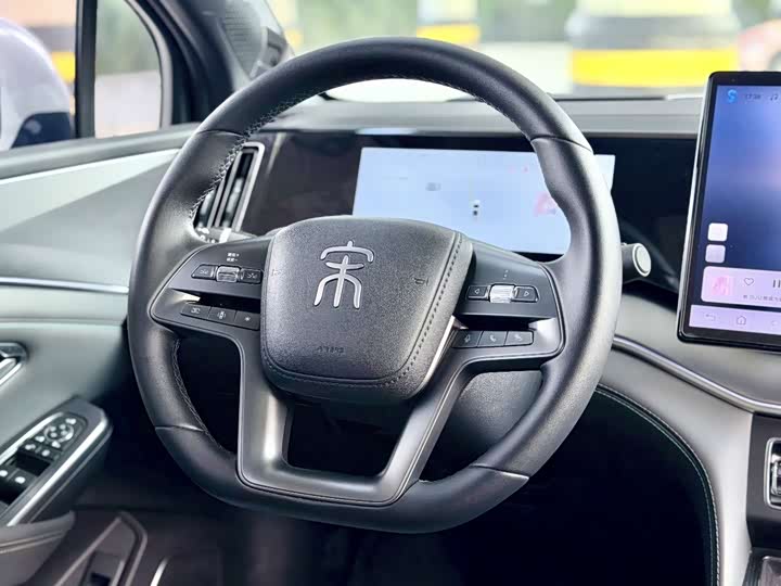 BYD Song L DM-i Hybrid, 2025 — фото 7 из 9