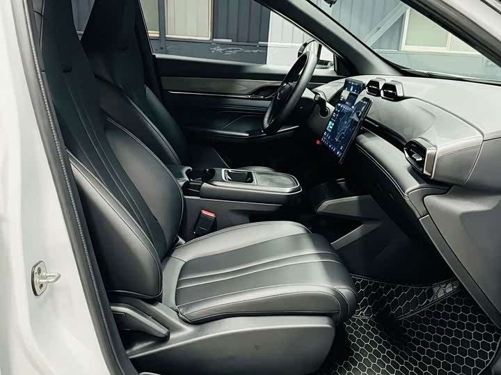 Dongfeng Aeolus L7, 2025 — фото 6 из 9