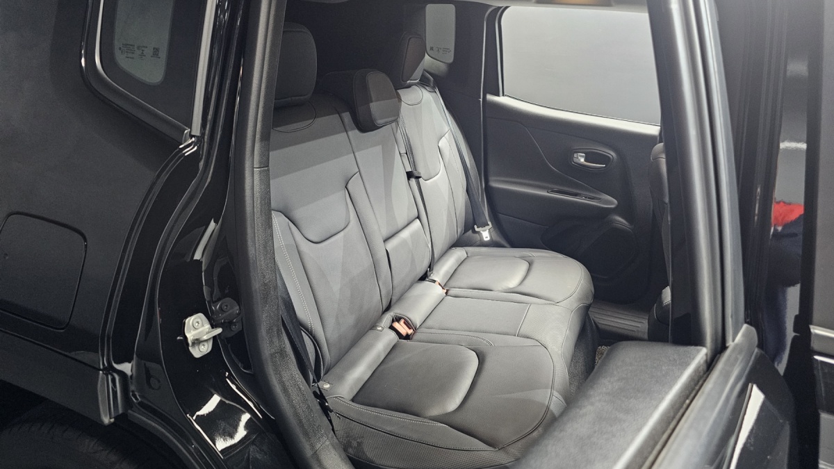Jeep Renegade, 2022 — фото 10 из 12