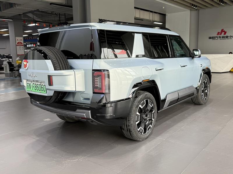 BYD FangChengBao Leopard 8, 2024 — фото 7 из 12