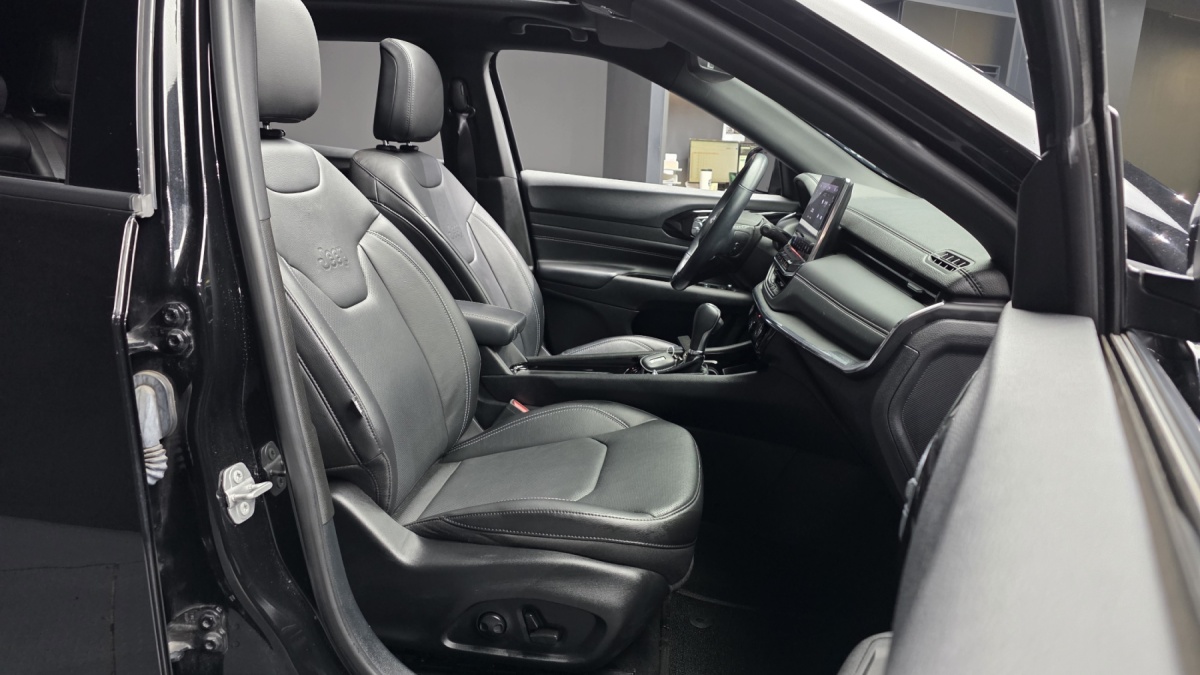 Jeep Compass, 2022 — фото 10 из 12