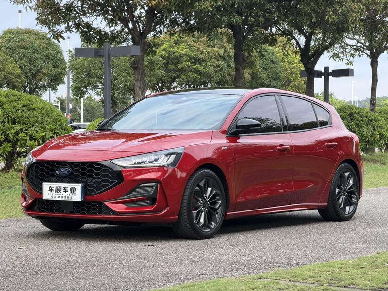 Ford Focus, 2022 — купить в Ульяновске под ключ