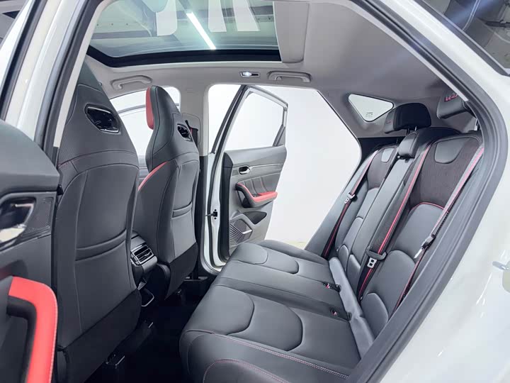 Geely Emgrand GS, 2021 — фото 8 из 9