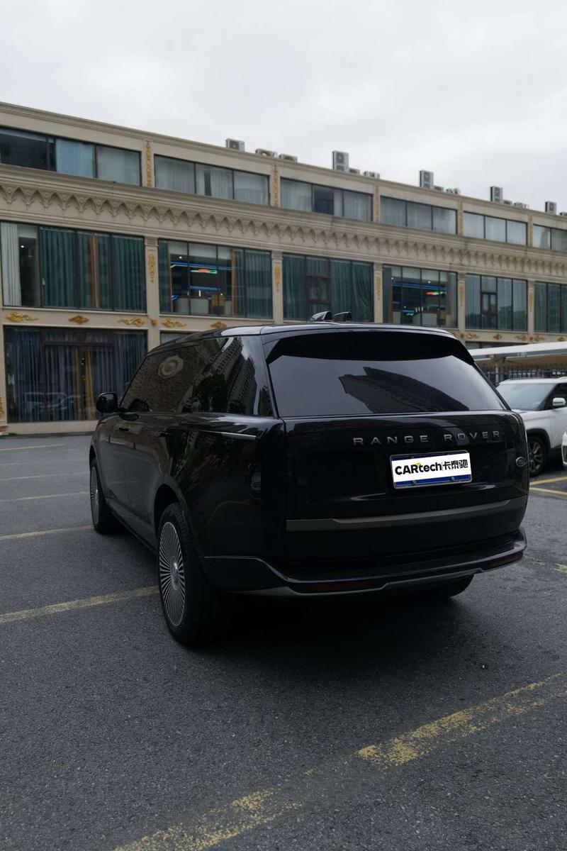 Land Rover Range Rover, 2025 — фото 3 из 9