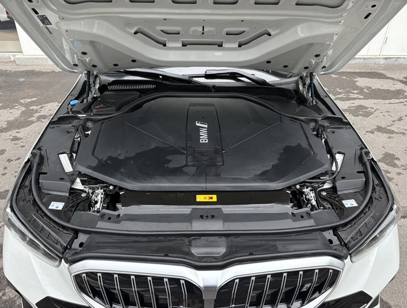 BMW i5, 2025 — фото 7 из 12