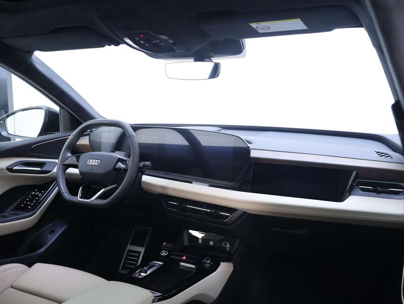 Audi Q6L e-tron, 2025 — фото 9 из 12