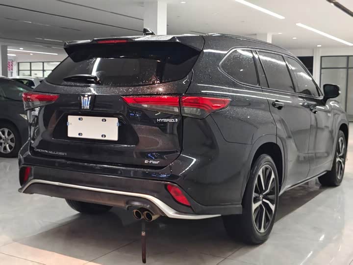 Toyota Crown Kluger, 2022 — фото 9 из 9