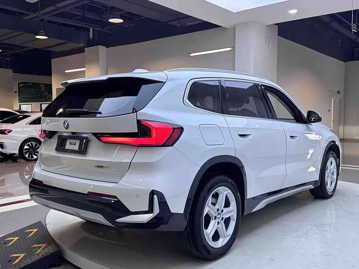 BMW X1, 2023 — фото 8 из 9