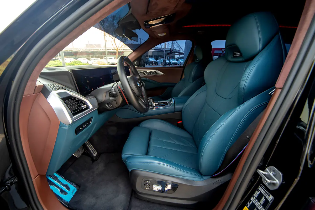 BMW XM, 2025 — фото 9 из 10