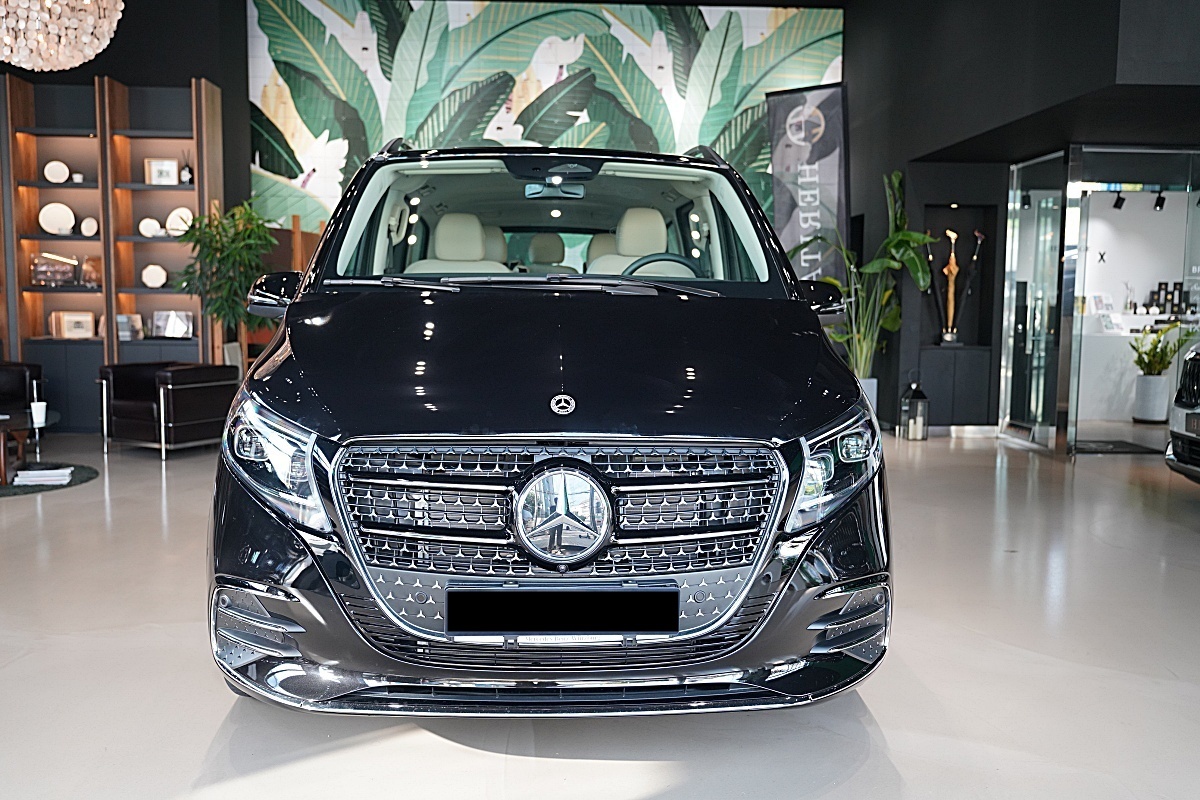 Mercedes-Benz V-Class, 2024 — фото 3 из 12
