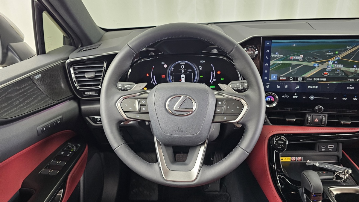 Lexus NX, 2024 — фото 12 из 12