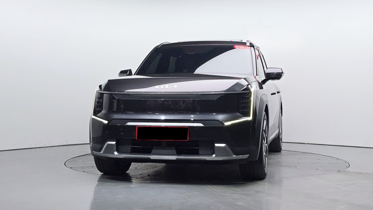 Kia EV9, 2023 — фото 3 из 12