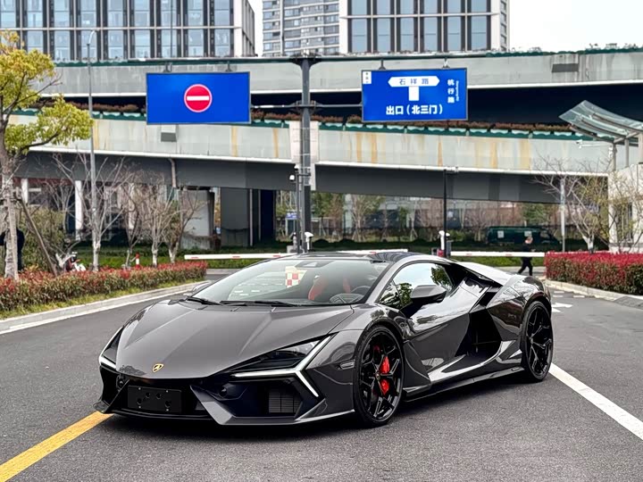 Lamborghini Revuelto, 2024 — фото 3 из 9