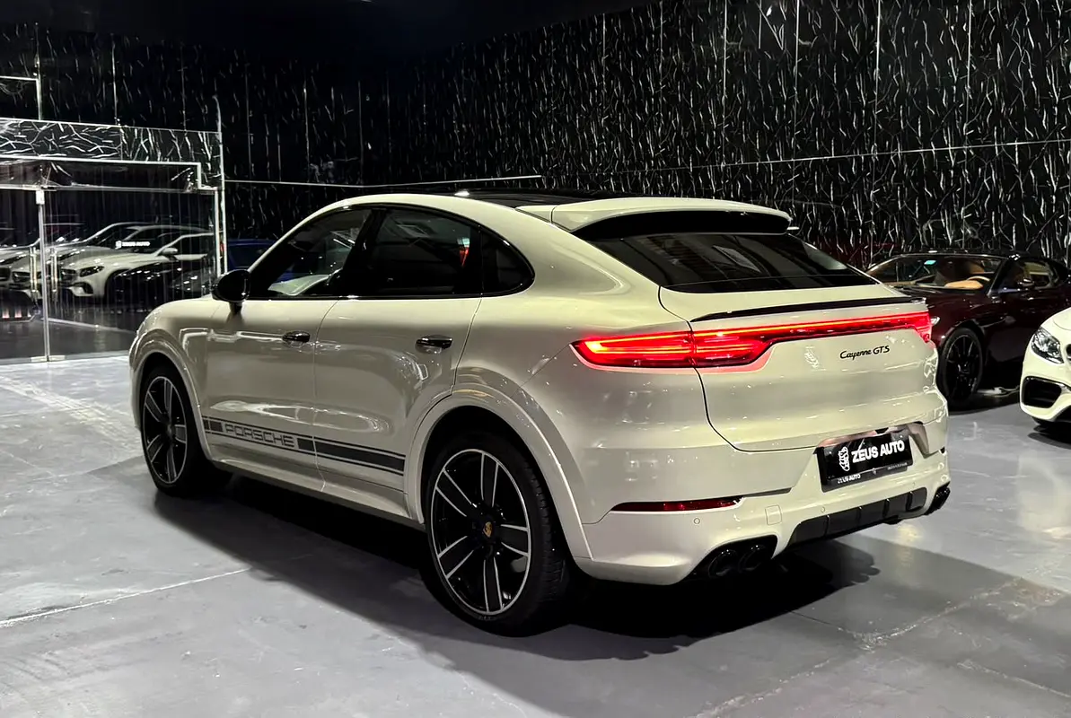 Porsche Cayenne, 2023 — фото 5 из 10