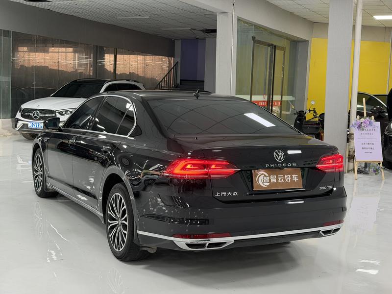 Volkswagen Phideon, 2023 — фото 4 из 10
