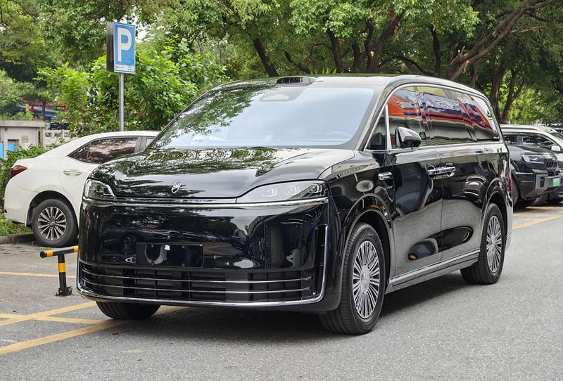 Luxeed V9, 2026 — купить в Костроме под ключ
