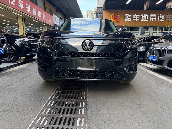 Volkswagen Teramont Pro, 2025 — фото 2 из 9