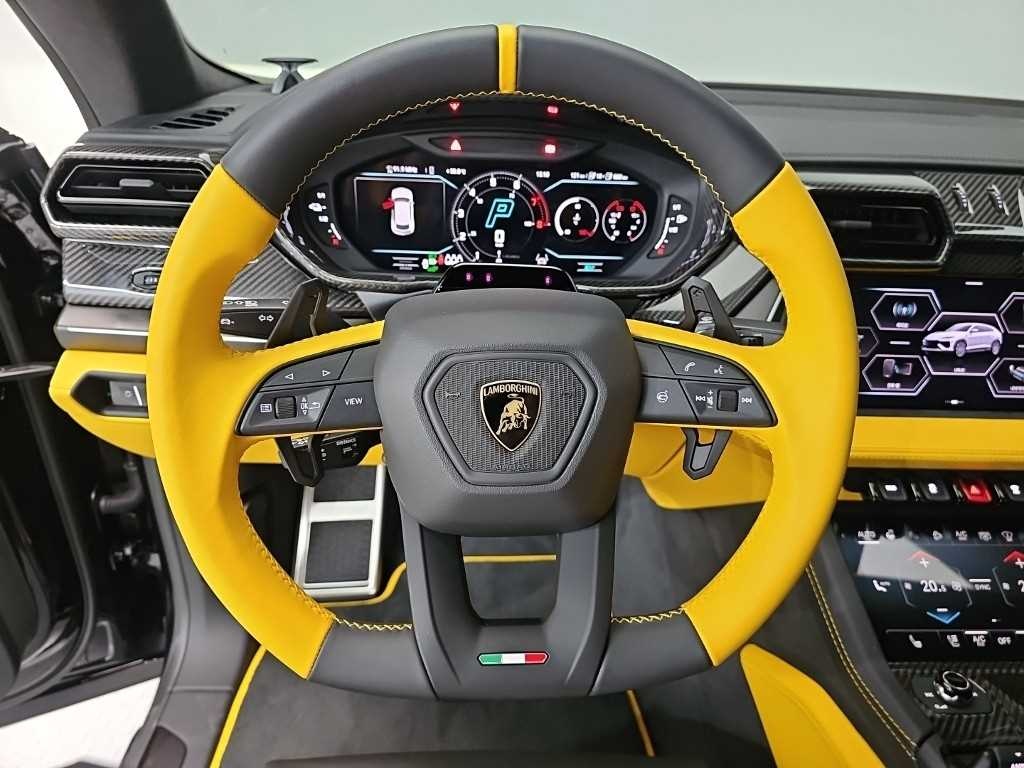 Lamborghini Urus, 2026 — фото 8 из 12