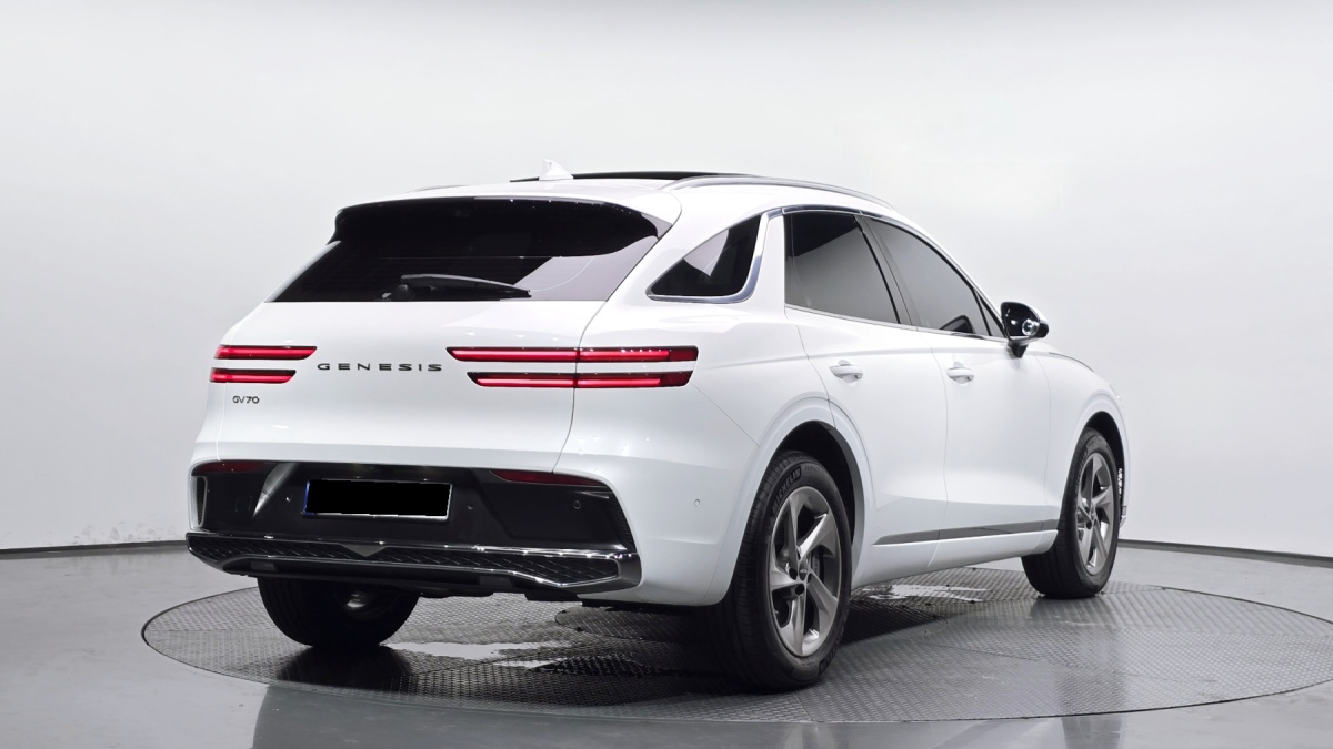Genesis GV70, 2025 — фото 2 из 12