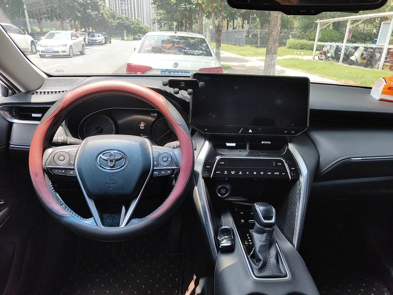Toyota Harrier, 2023 — фото 10 из 12
