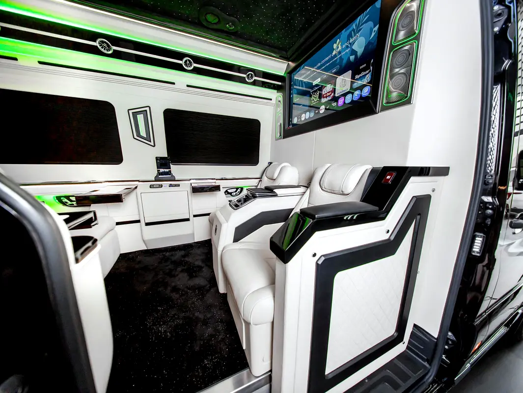 Mercedes-Benz Sprinter, 2023 — фото 7 из 10