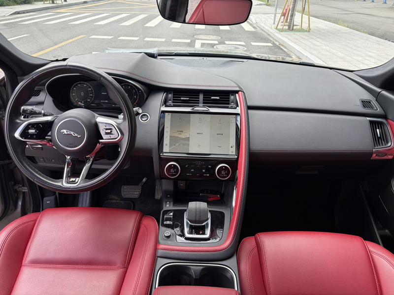 Jaguar E-Pace, 2023 — фото 7 из 10