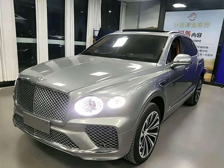 Bentley Bentayga, 2022 — купить в Ярославле под ключ