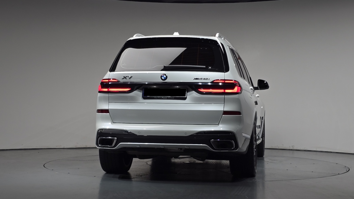 BMW X7, 2023 — фото 4 из 12