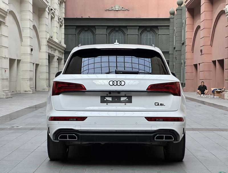 Audi Q5L, 2022 — фото 5 из 12