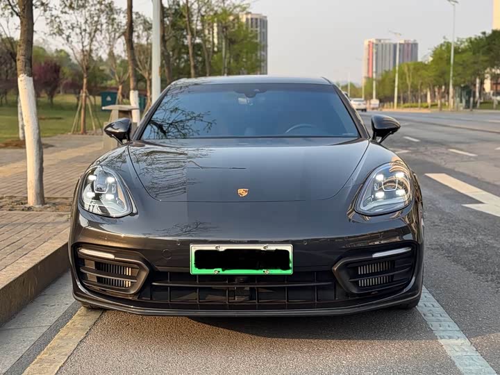 Porsche Panamera Hybrid, 2023 — фото 2 из 12