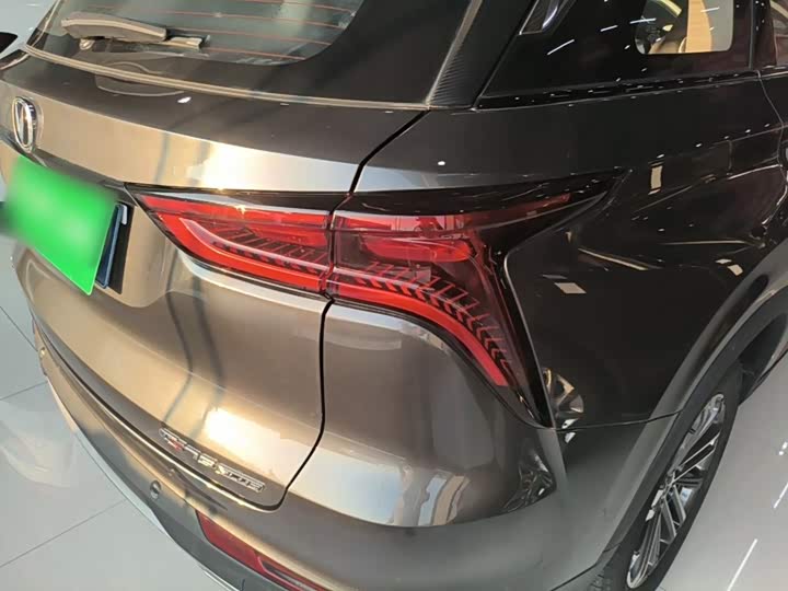 Changan CS75 Plus, 2022 — фото 8 из 9