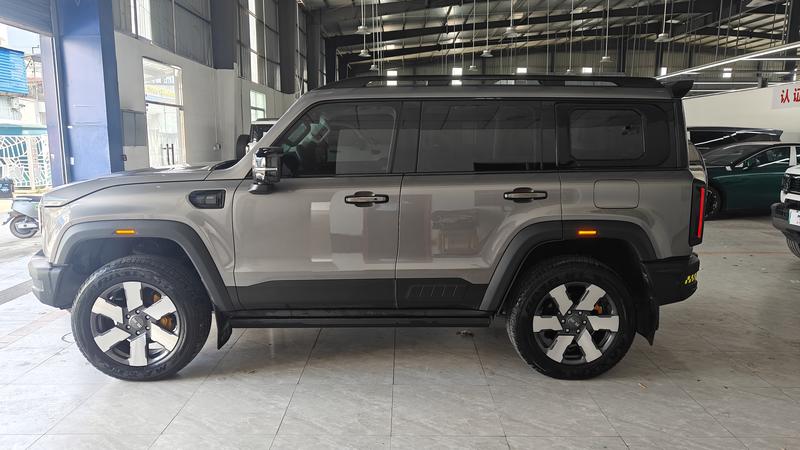 BAIC Beijing BJ40 Hybrid, 2025 — фото 4 из 12