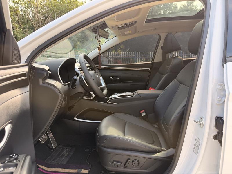 Hyundai Tucson L, 2023 — фото 10 из 12
