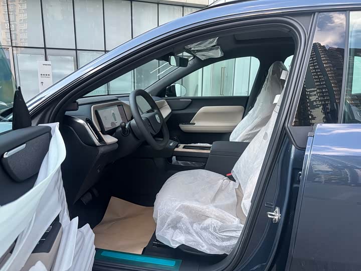 Volvo XC70 Hybrid, 2025 — фото 8 из 9