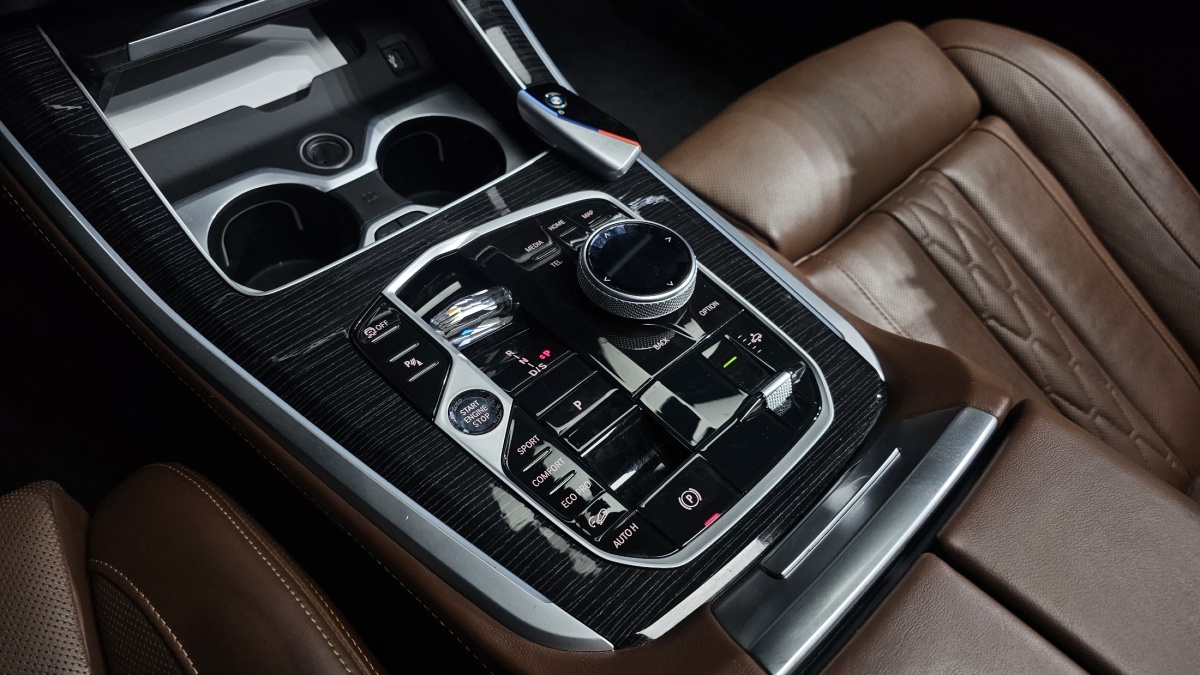 BMW X5, 2024 — фото 9 из 12