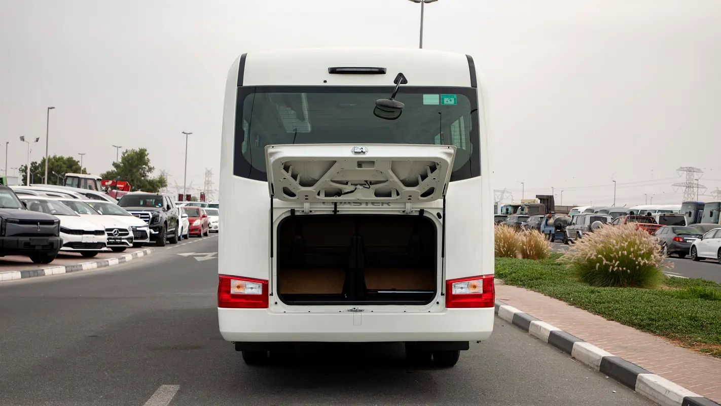 Toyota Coaster, 2025 — фото 3 из 10