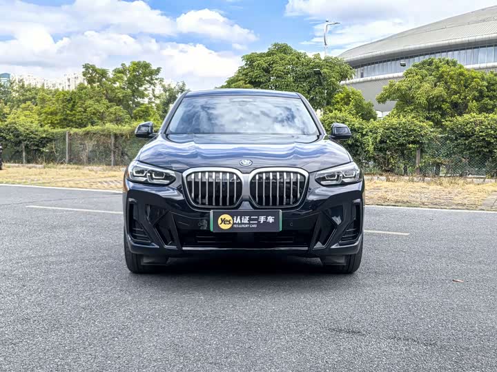 BMW iX3, 2022 — фото 2 из 9