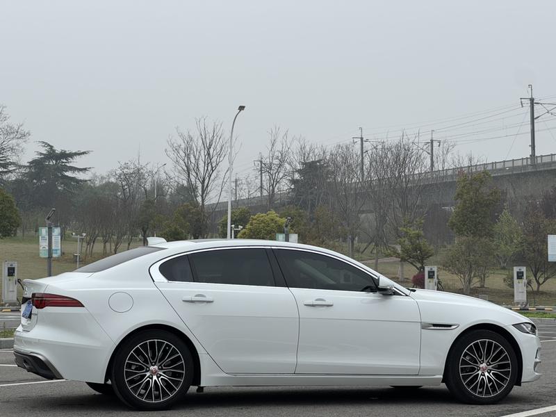 Jaguar XE L, 2022 — фото 6 из 12